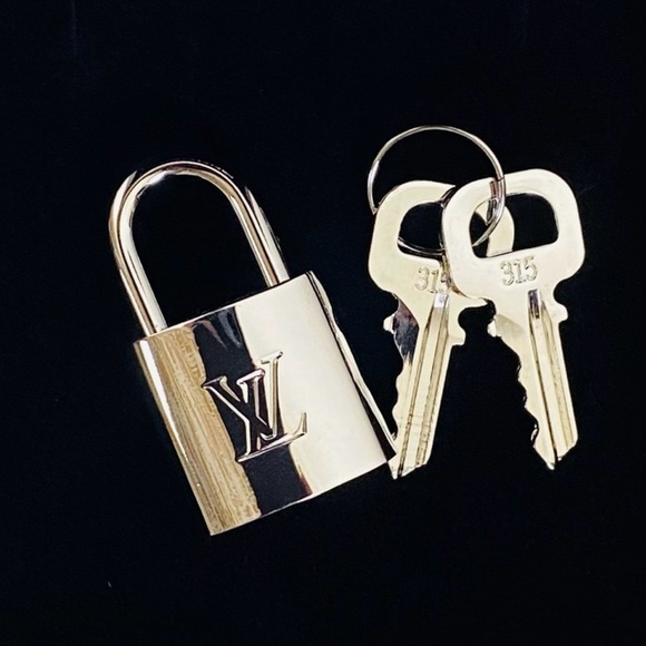 LOUIS VUITTON Silver Lock and 2 Keys, #315 - Picture 3 of 5